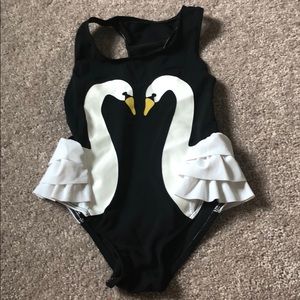 Nwot boutique Swan swimsuit 4T